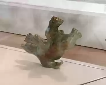 IMG_20191212_140004 Mattoo Moonie Michael, Diving bear, serpentine, 1999.