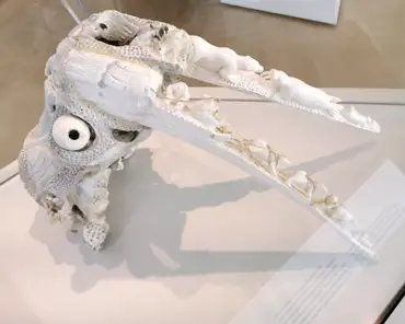 IMG_20191212_141232 Luke Airut, Carved walrus skull, bone, ivory, serpentine, 1990.