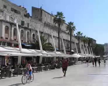 p8260203 Diocletian, a Roman emperor originating from the Split area, had a palace built for him in 305 AD to retire after his abdication. The palace is a large complex,...