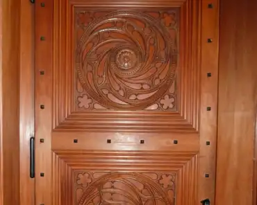 P1010265 Art-Nouveau and gothic inspired door.