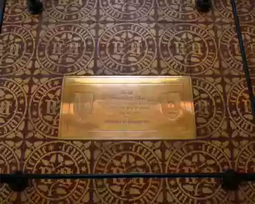 IMG_4013 Guigone de Salins is buried in the hospital she founded.