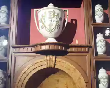 IMG_4051 18th century container.