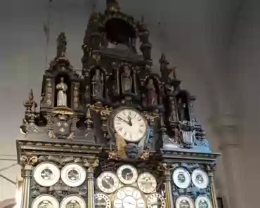 P1020892 The astronomical clock, built in the mid-19th century in Beauvais . It took Auguste Vérité 2.5 years to make the clock, using 30000 parts.