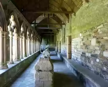 P1170610 The sarcophaegusses were placed in the cloister in the 20th century.