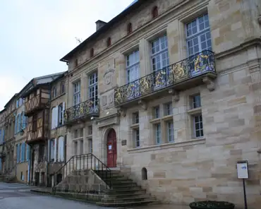 4 St Peter square: Hôtel de Florainville (16-18th century), which became the townhall in the 18th century. Middle-left: the only pre-1500 house left on the...