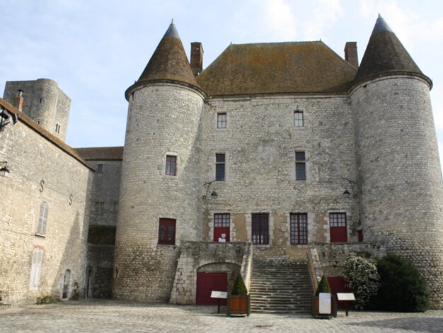 Nemours