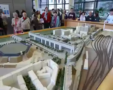 P1280834 The ministry complex. In the foreground (left): Bercy arena.