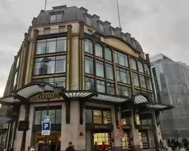 IMG_20200223_162305 Buildings 1 and 4. Building 4 was wrapped in a glass facade in the 2010s.