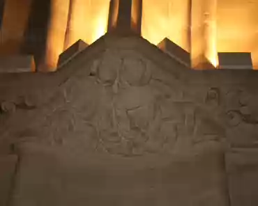 img_0141 Capital in the guardroom, also from the 14th century, rebuilt in the 19th century.