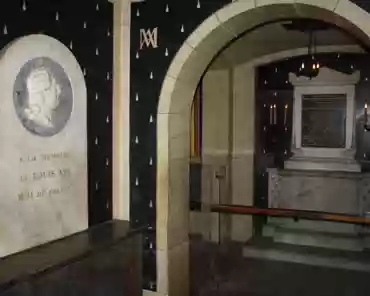 img_0147 Expiatory chapel, dedicated to Louis XVI and Marie-Antoinette.