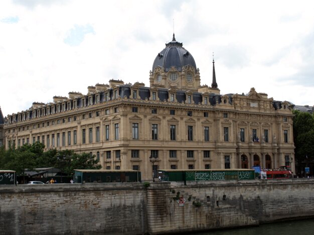 Tribunal de commerce