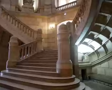 P1060561 Grand staircase.