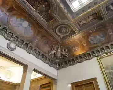 P1060567 Main court room.