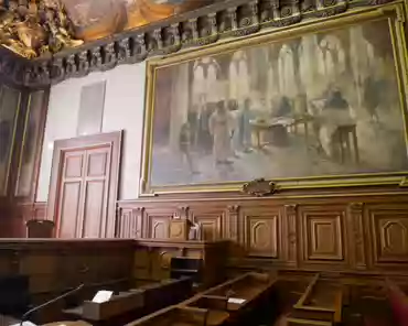 P1060570 Main court room.