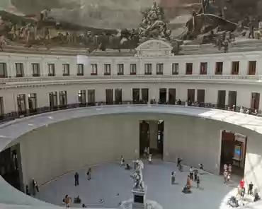 IMG_20210814_150316 A concrete structure was installed by Tadao Ando in 2020 in the rotunda.