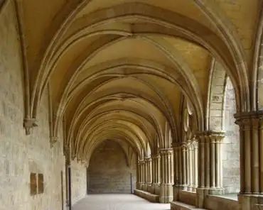 16 Gallery of the cloister.