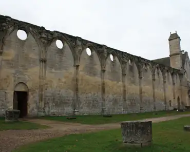 44 The adjacent church was as large as the Soissons cathedral. It was destroyed in 1792 and stones were reused to build lodgings for the factory workers.