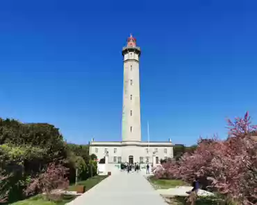IMG_20220416_112929 Baleines lighthouse, 1854, 60 meters.