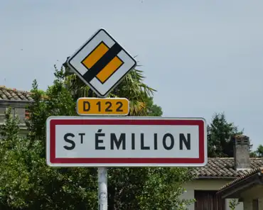 P1040787 Saint-Emilion, a village famous for its wine.