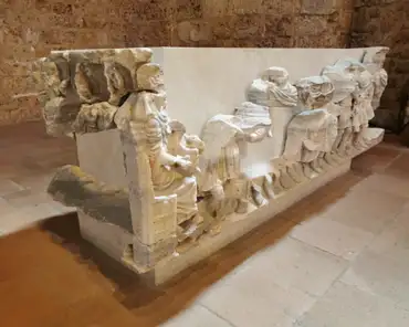 IMG_20210728_121656 Sarcophagus of Saint Guilhem, marble, 4th century, recut ca. 1200.