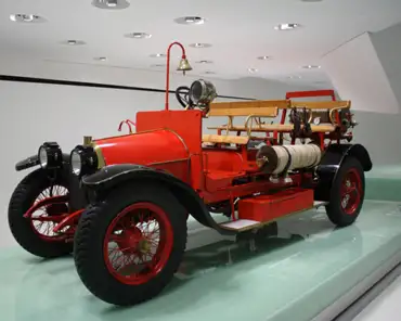 IMG_1449 Austro-Daimler fire truck, 1912, 4 cylinders, 2L, 10 HP, 55 km/h.