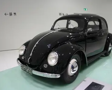 IMG_1457 Volkswagen Beetle. When Ferdinand Porsche presents his "Plan Concerning the Construction of a German People's Car" in January 1934. this “Volkswagen" concept...