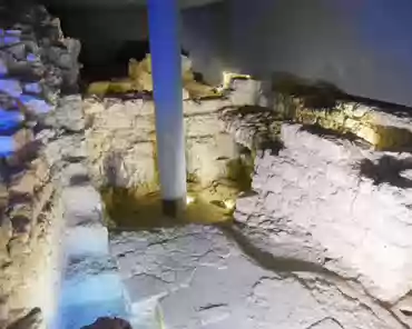 P1180555 Remains of a Byzantine paved street, 6th century CE.