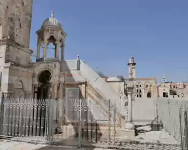P1180457 Summer Pulpit (Minbar es-Saif), built by Saladin in 1190, restored in 1456.