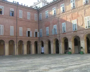 p8200080 Interior court, Palazzo Madama.