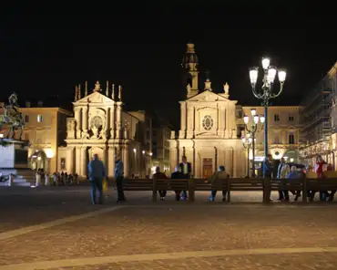 img_0923 The twin baroque churches: San Cristina (1639) and San Carlo (1619).