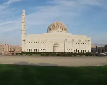 20170217-134733-2 The Sultan Qaboos mosque in Muscat is the largest mosque in Oman. It was built between 1995-2001 with 300000 tons of Indian sandstone. The main prayer room can...