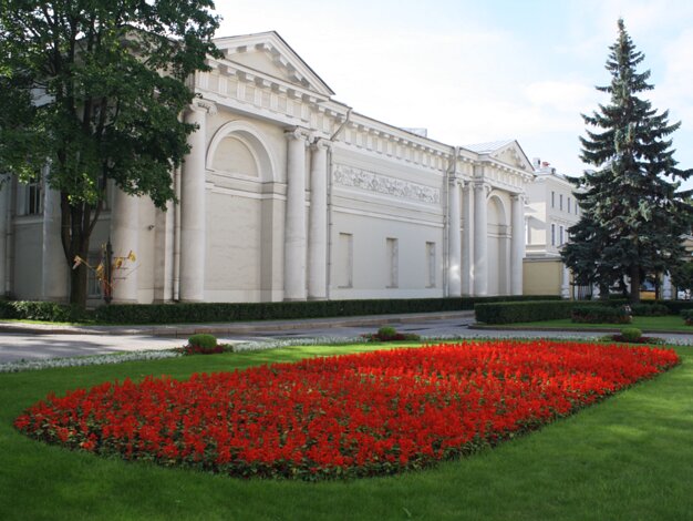 Anichkov Palace