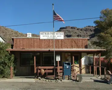 31 Oatman was founded about 1906. By 1931, the area's mines had produced over 60 tons of gold. By the mid 1930s, the boom was over and in 1942 the last remaining...
