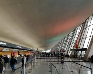 IMG_20191206_143337 Washington Dulles airport main terminal, designed by Eero Saarinen.