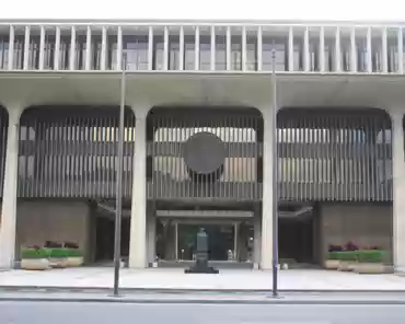 IMG_2595 Father Damien's statue.
