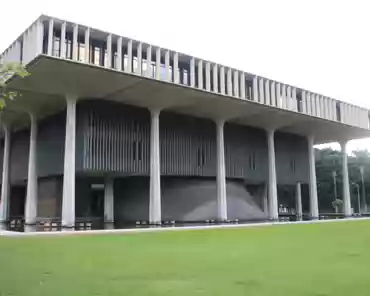 IMG_2596 The columns symbolize palm trees and the two chambers are in volcano-shaped rooms. The reflecting pool is a symbol for the Pacific ocean.