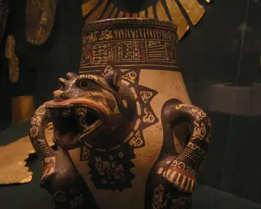 25 Jaguar effigy vessel, Costa Rica or Nicaragua, AD 1000-1350, earthenware