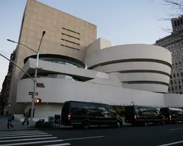 P1150355 Frank Lloyd Wright's 1959 building hosting the Solomon R. Guggenheim Museum.