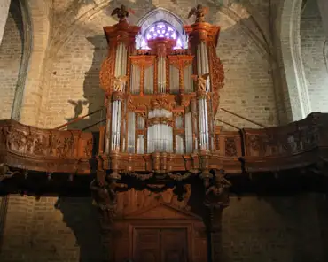 042 Organ, 18th century.