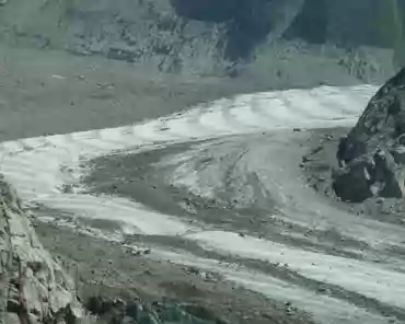 009 The glacier is actually moving like a river under the effect of its own weight, traveling 90 meters every year (1cm every hour). The seasonal effects of melting...