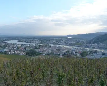 089 Tain l'Hermitage (foreground) and Tournon-sur-Rhône (background) are separated by the Rhone river.