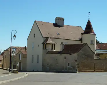 P1010897 Village of Morey-Saint-Denis, a few km north of Nuits-Saint-Georges.