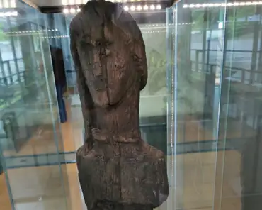 IMG_20210523_114953 Gallic wood sculpture (copy), 50 BC