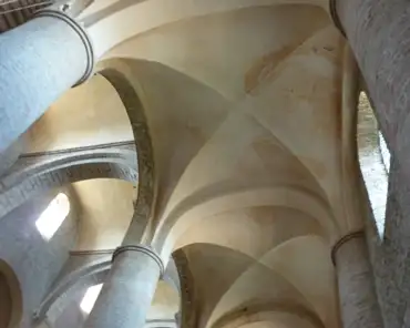 025 Romanesque nave.