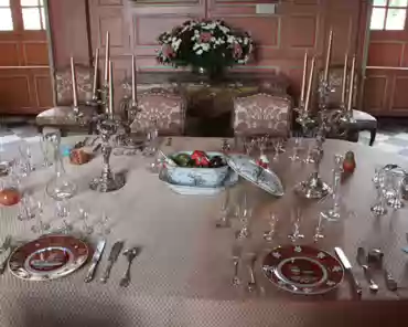 20150711-144856 Dining room, 18th century.