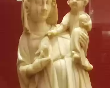 IMG_20200809_142936 Virgin and child, Northeastern France, ivory, early 14th century.