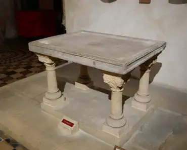 P1190392 Altar, 9th century.