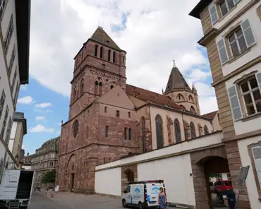P1130154 Lutheran protestant church of Saint Thomas, facade: 1230-1250; interior: 1260 to 14th century.