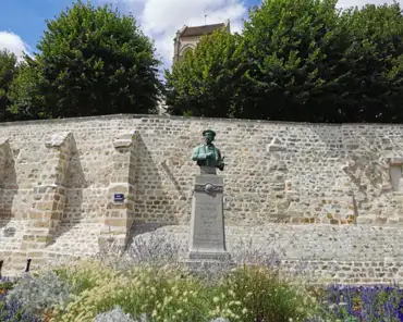 IMG_20200802_152739 Statue of Daubigny.