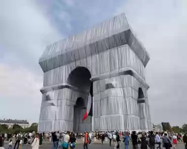 IMG_20210925_155859 Arc de triomphe wrapped, a project by late artists Christo (1935-2020) and Jeanne-Claude (1935-2009), 2021.